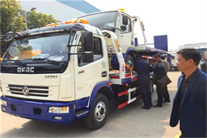 义乌汽车道路救援拖车价格